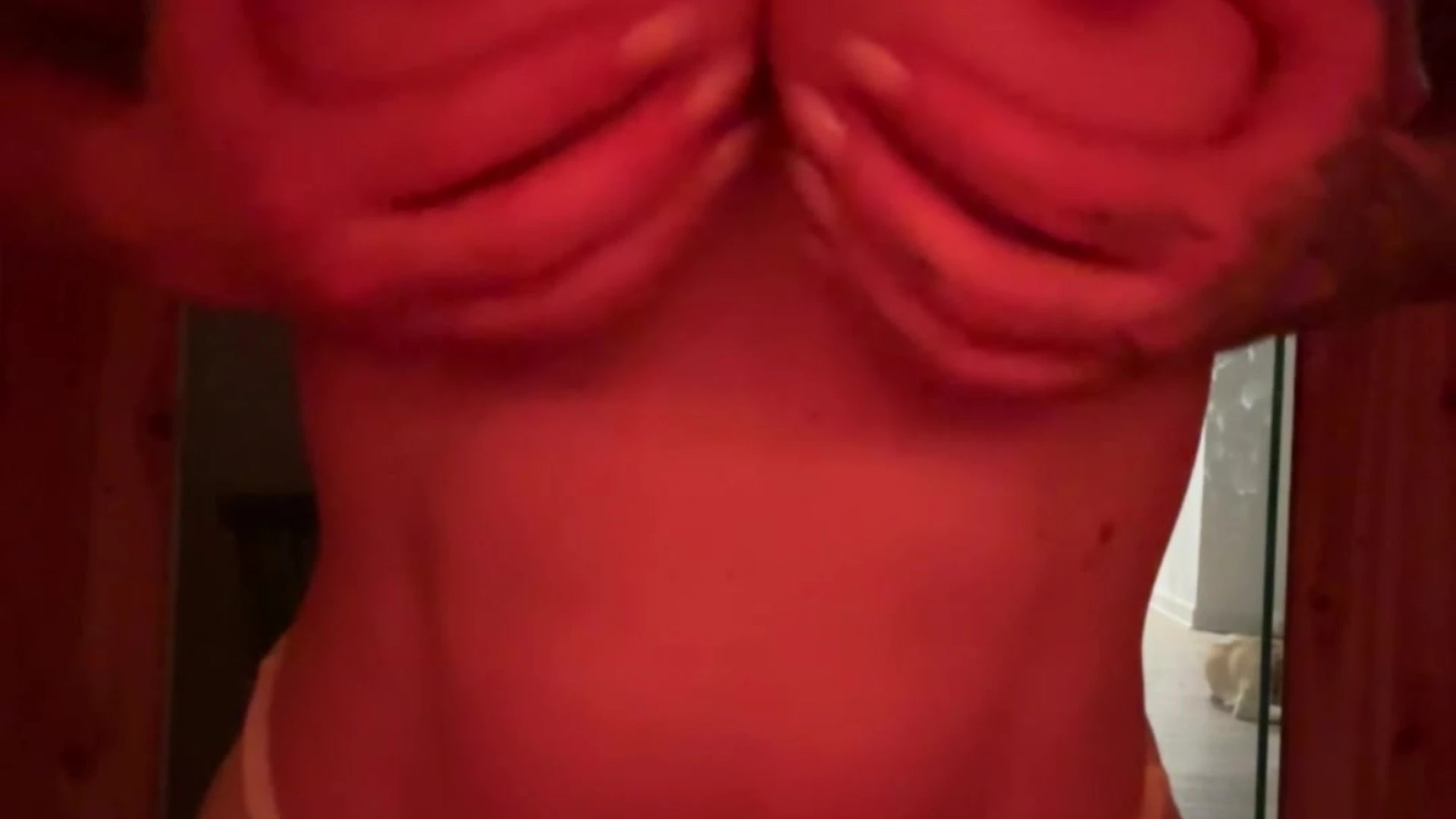Kayla Lauren playing with her naked body in the red room